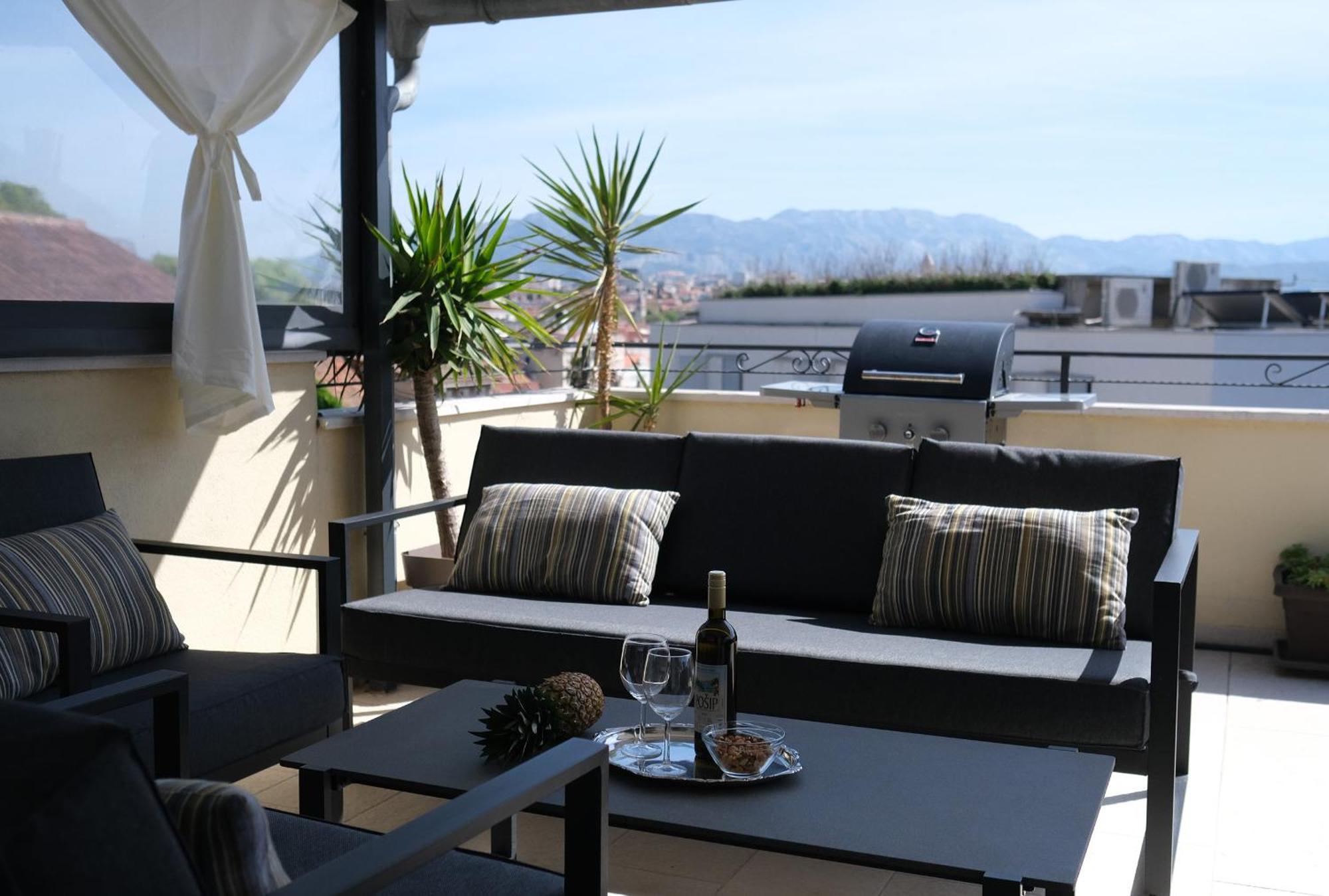 Prime Location Penthouse Apt With A Large Terrace Split Buitenkant foto